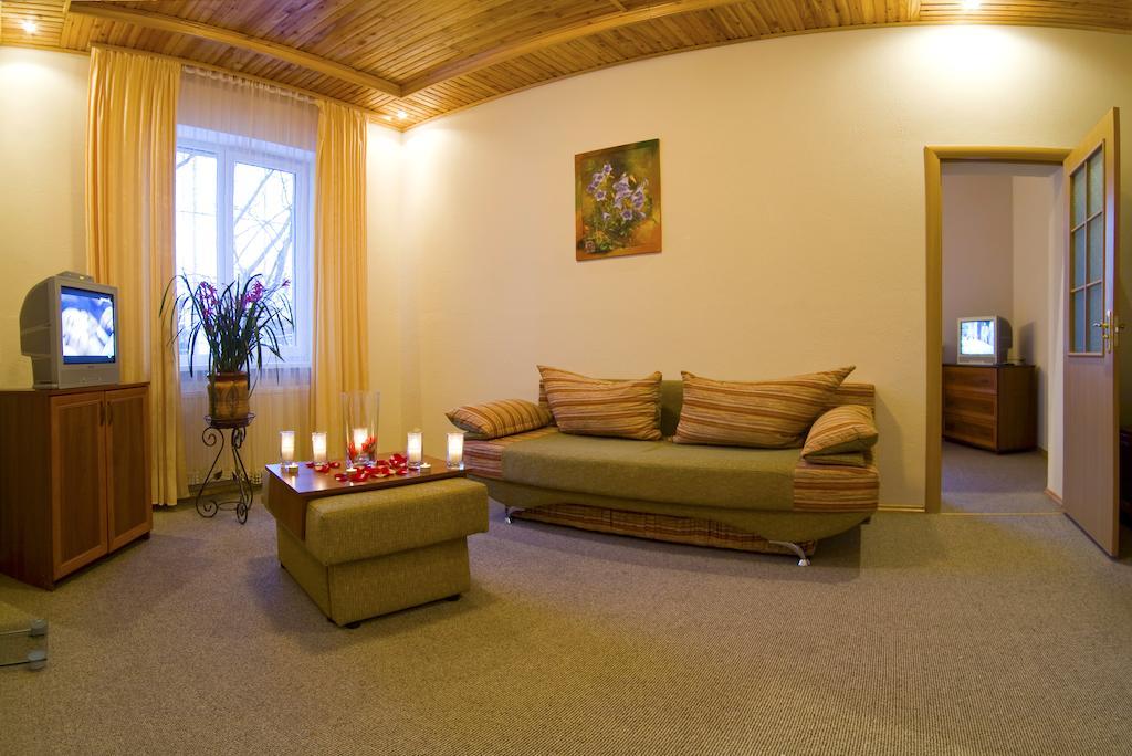 Oberig Hotel Morshyn Bilik gambar