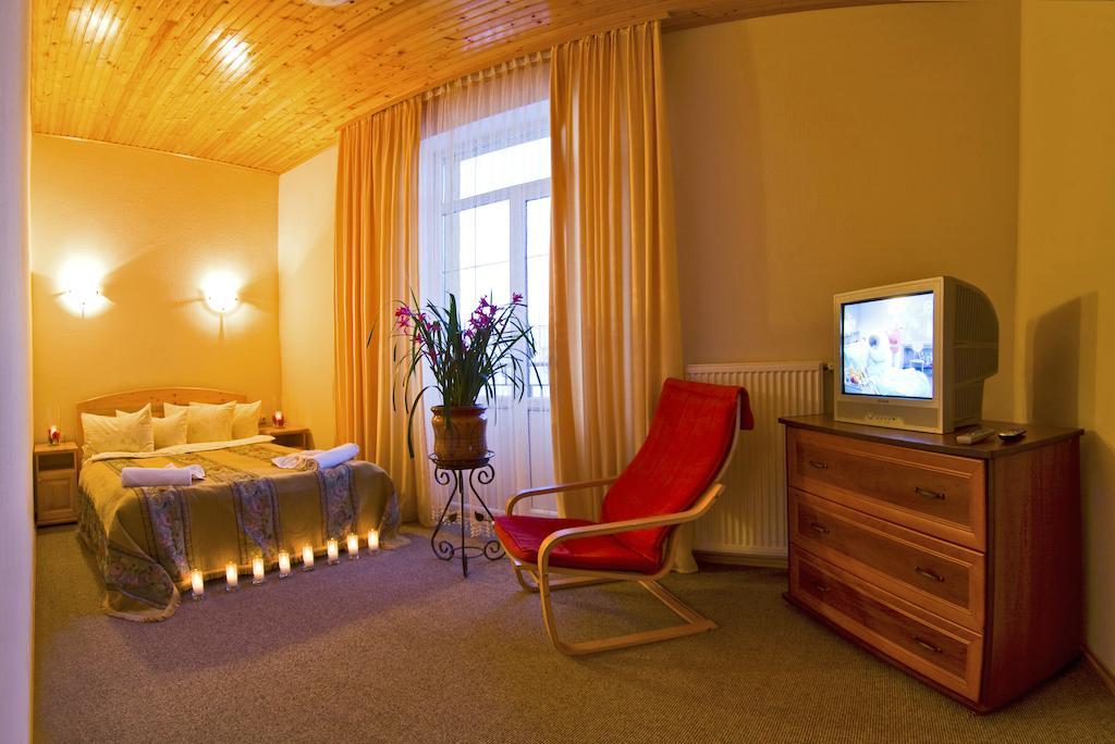 Oberig Hotel Morshyn Bilik gambar