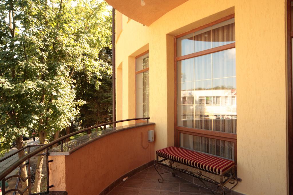 Oberig Hotel Morshyn Bilik gambar